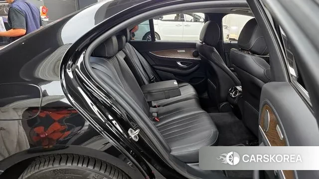 Mercedes-Benz E-Class W213 2020 Черный из Кореи, фото 3