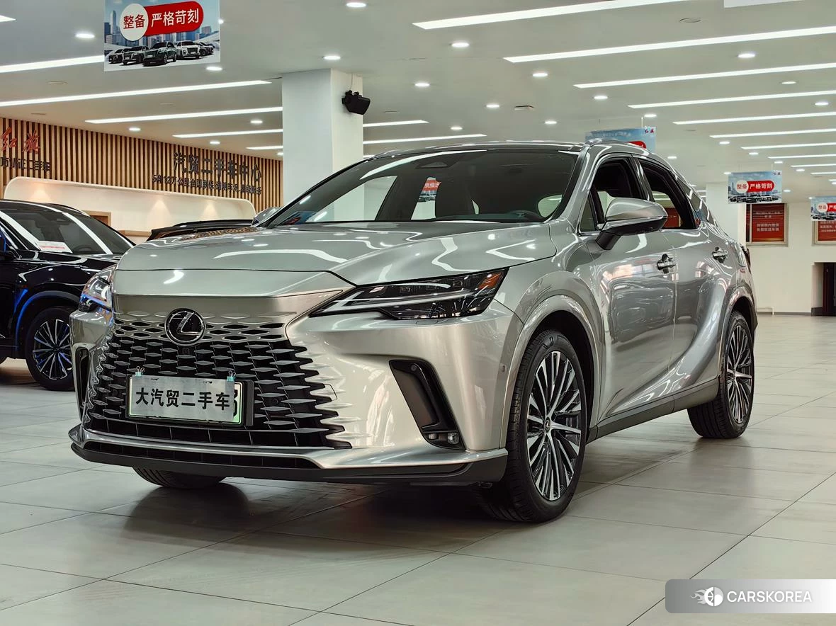 Lexus RX PHEV 2023 Шампань из Китая, фото 3