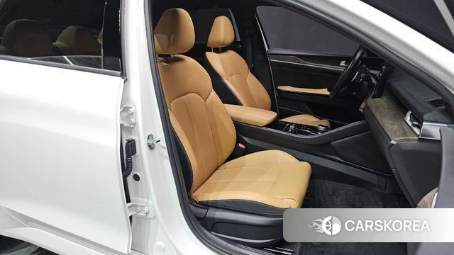 Kia K5 3rd generation 2023 Белый из Кореи, фото 3