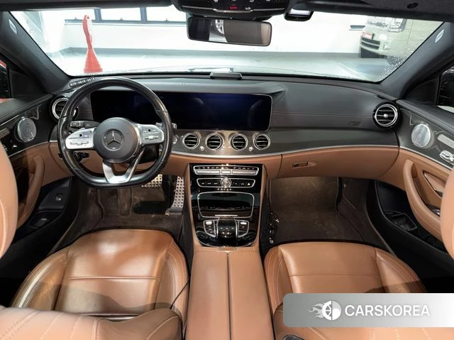 Mercedes-Benz E-Class W213 2019 Черный из Кореи, фото 3