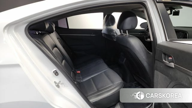 Hyundai Avante AD 2018 Белый из Кореи, фото 3