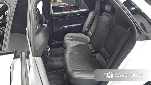 Hyundai Grandeur Hybrid (GN7) 2023 Белый из Кореи, фото 3