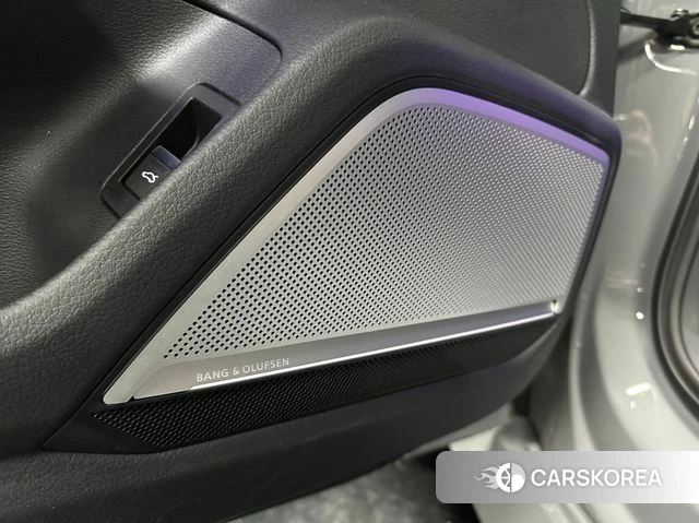 Audi RS6 (C8) 2022 Серебристо-серый из Кореи, фото 3