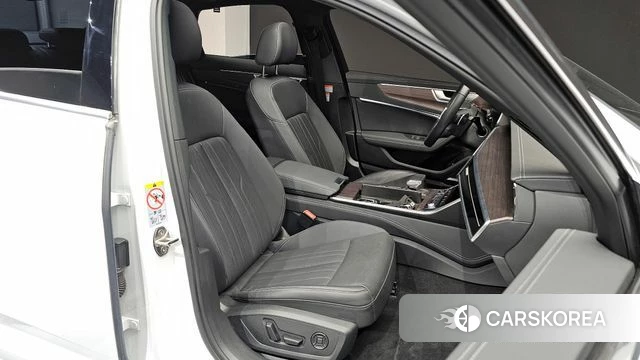 Audi A6 (C8) 2023 Белый из Кореи, фото 3