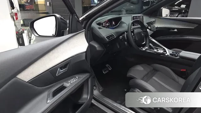 Peugeot 3008 second generation 2022 Серый из Кореи, фото 3