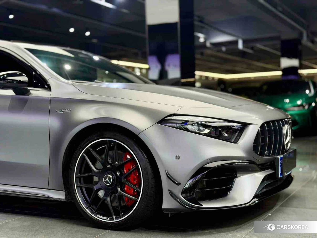 Mercedes-Benz Class A AMG (imported) 2023 Серебристо-серый из Китая, фото 3