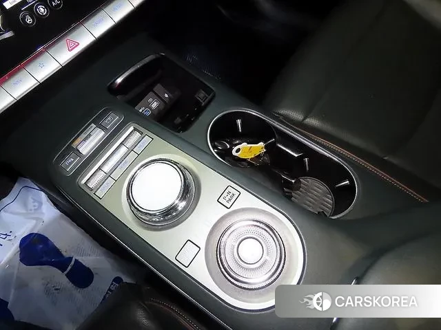 Genesis GV70 2021 Белый из Кореи, фото 3