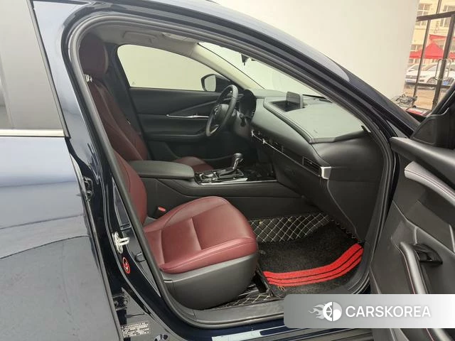 Mazda CX-30 2022 Синий из Китая, фото 3