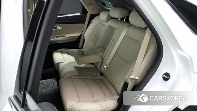 Genesis GV70 2023 Белый из Кореи, фото 3