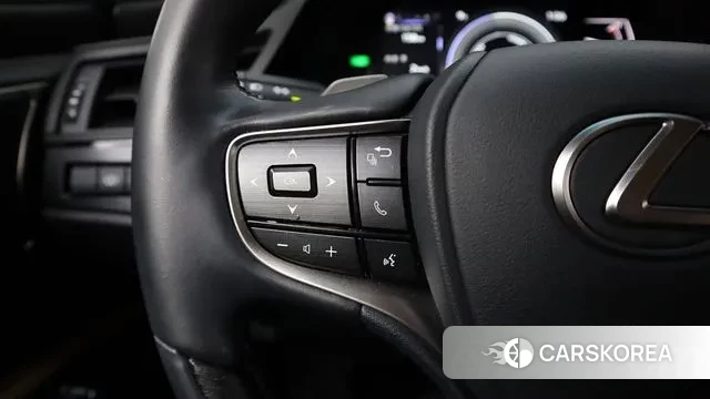 Lexus ES300h 7th generation 2024 Белый из Кореи, фото 3