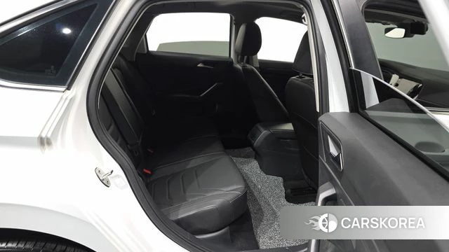 Volkswagen 7th Generation of Jetta 2022 Белый из Кореи, фото 3