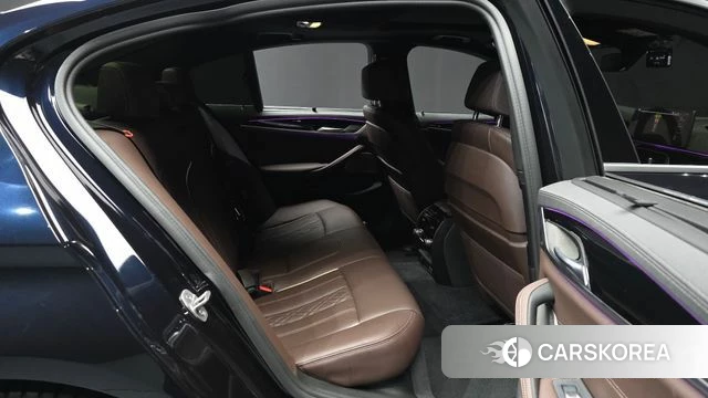 BMW 5 Series (G30) 2021 Черный из Кореи, фото 3