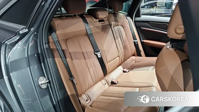 Audi A6 (C8) 2022 Серый из Кореи, фото 3