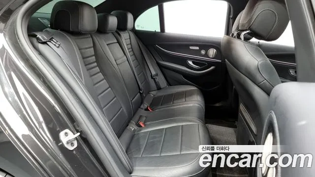 Mercedes-Benz E-Class W213 2022 Серый из Кореи, фото 3