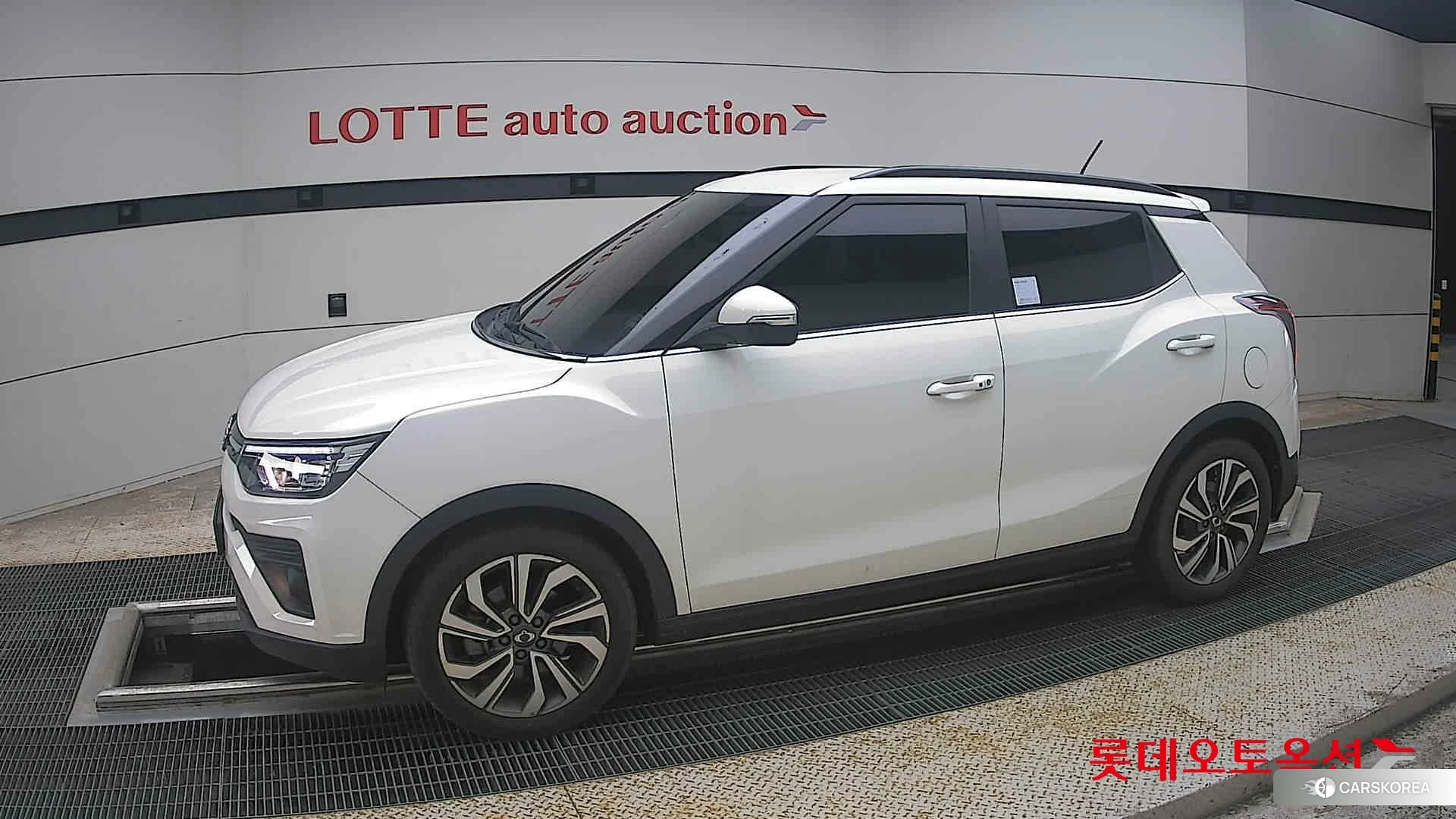 SsangYong Tivoli 2021 Grand White из Кореи, фото 3