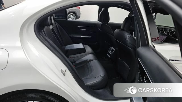 Mercedes-Benz C-Class W206 2024 Белый из Кореи, фото 3