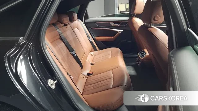 Audi A6 (C8) 2022 Черный из Кореи, фото 3