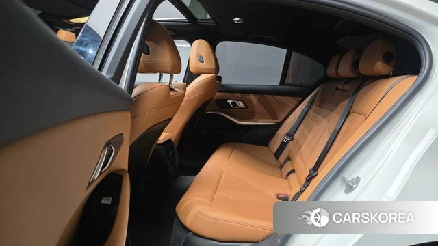 BMW 3 Series (G20) 2022 Белый из Кореи, фото 3