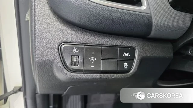 Kia Seltos 2021 Белый из Кореи, фото 3