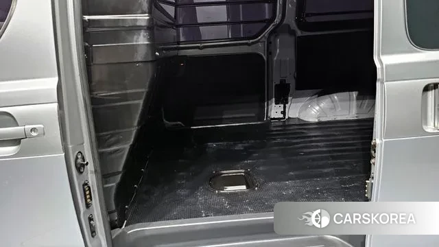 Hyundai The New Grand Starex 2019 Серебристо-серый из Кореи, фото 3