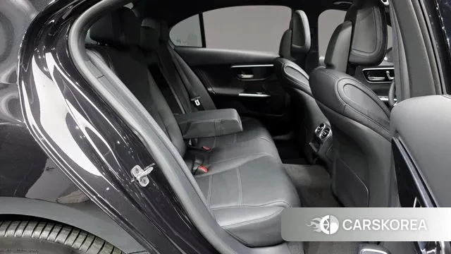 Mercedes-Benz C-Class W206 2025 Черный из Кореи, фото 3