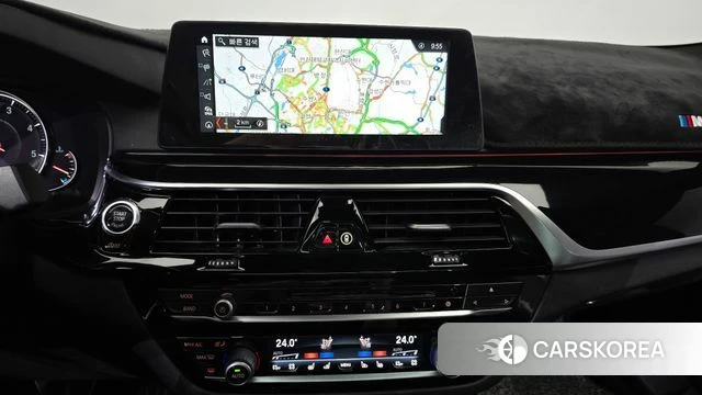 BMW 5 Series (G30) 2018 Черный из Кореи, фото 3