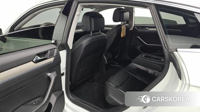 Volkswagen Arteon 2019 Белый из Кореи, фото 3