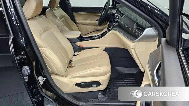 Jeep Grand Cherokee (WL) 2023 Черный из Кореи, фото 3