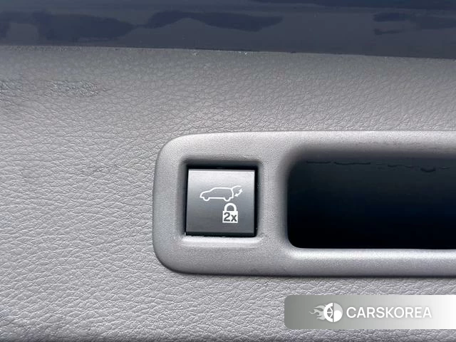 Toyota Grevia 2023 Черный из Китая, фото 3
