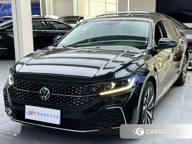 Volkswagen Passat 2023 Черный из Китая, фото 3