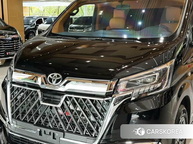Toyota Granvia (overseas) 2025 Черный из Китая, фото 3