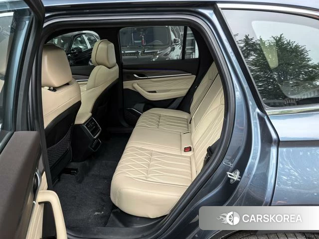 Geely Automobile Xingyue L 2026 Темно-серый из Китая, фото 3