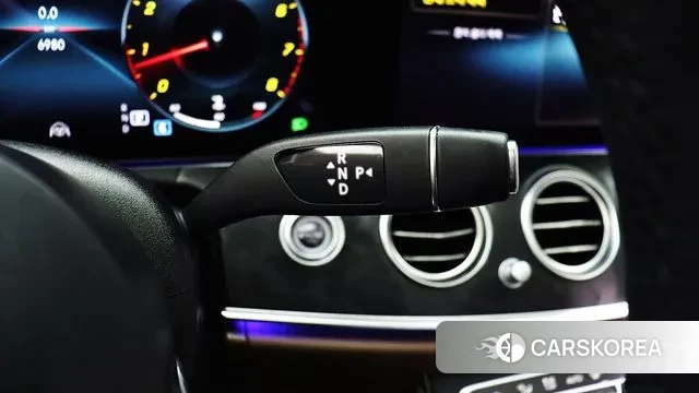 Mercedes-Benz E-Class W213 2023 Белый из Кореи, фото 3