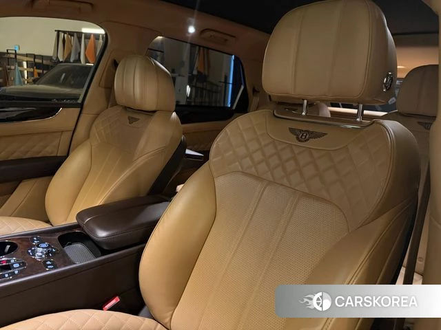 Bentley Bentayga 2018 Синий из Кореи, фото 3