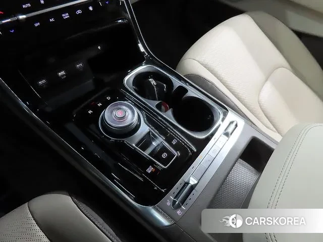 Kia Carnival 4th generation 2023 Белый из Кореи, фото 3