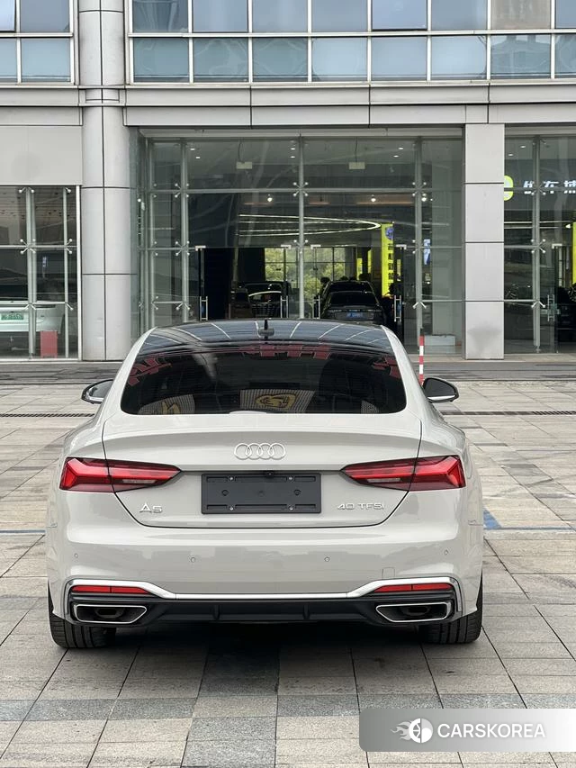 Audi A5 2023 Серебристо-серый из Китая, фото 3