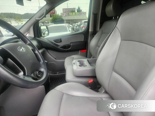 Hyundai The New Grand Starex 2018 Белый из Кореи, фото 3