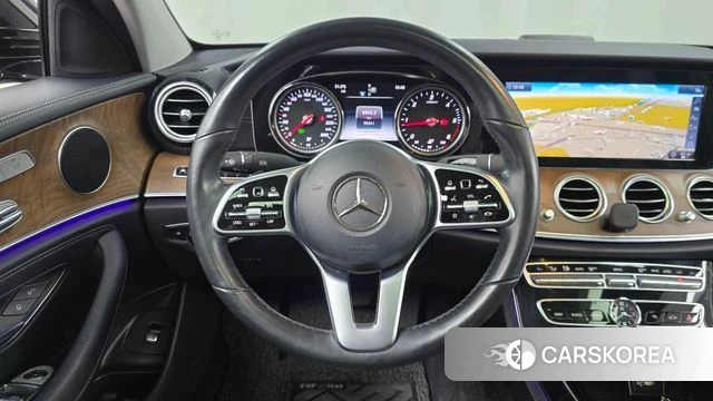 Mercedes-Benz E-Class W213 2019 Черный из Кореи, фото 3