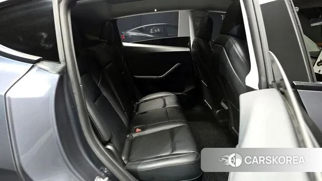 Tesla Model Y 2021 Серый из Кореи, фото 3