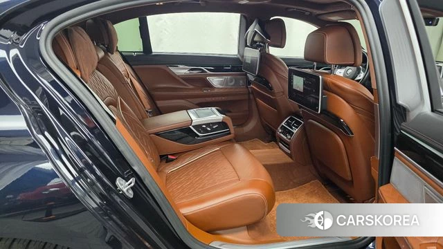 BMW 7 Series (G11) 2020 Черный из Кореи, фото 3