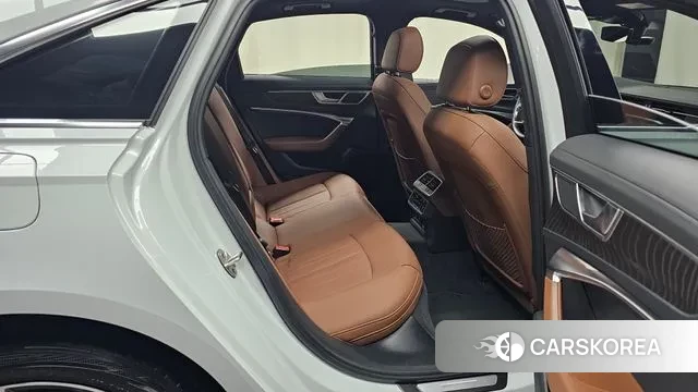 Audi A6 (C8) 2022 Белый из Кореи, фото 3