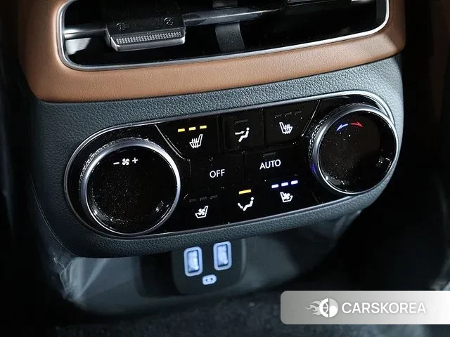 Genesis GV70 2024 Белый из Кореи, фото 3