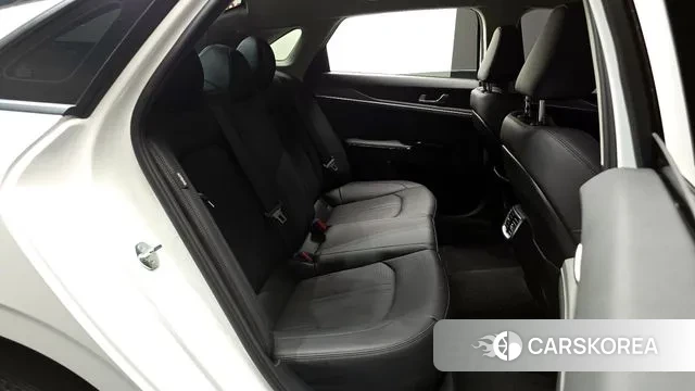 Kia The New K5 3rd generation 2024 Белый из Кореи, фото 3