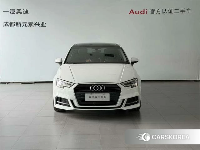 Audi A3 2019 Белый из Китая, фото 3