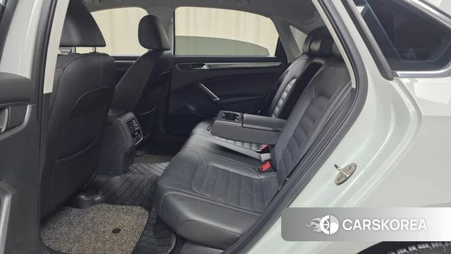 Volkswagen The New Passat 2018 Белый из Кореи, фото 3