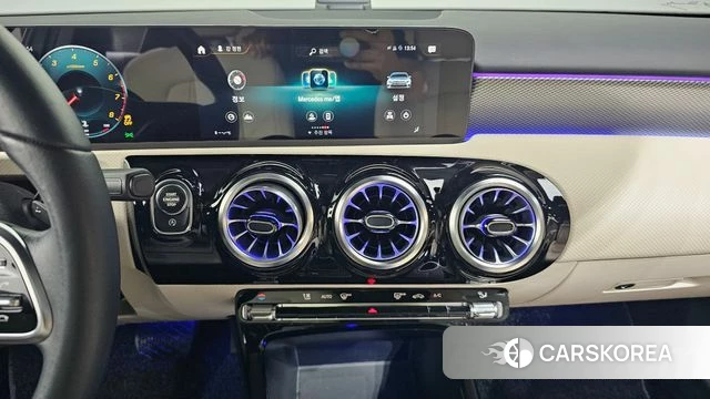 Mercedes-Benz A-Class W177 2022 Черный из Кореи, фото 3