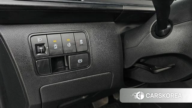 Hyundai Staria 2022 Серебряный из Кореи, фото 3