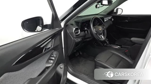 Chevrolet (GM Daewoo) The New Trail Blazer 2023 Белый из Кореи, фото 3