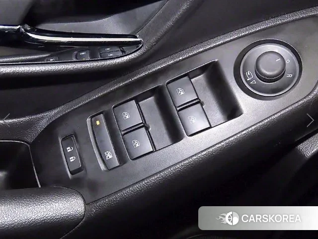 Chevrolet (GM Daewoo) The New Trax 2021 Серебристо-серый из Кореи, фото 3