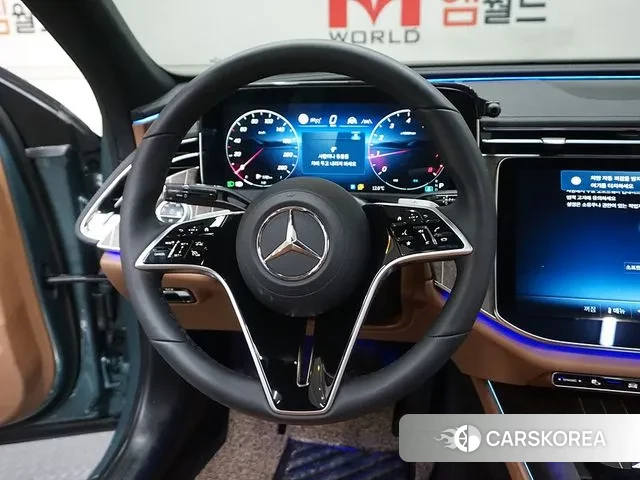 Mercedes-Benz E-Class W214 2024 Небесно-голубой из Кореи, фото 3